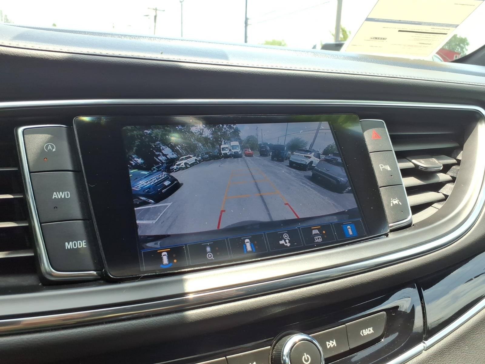 Used 2022 Buick Enclave Avenir w/ Avenir Technology Package AWD/4WD image 26