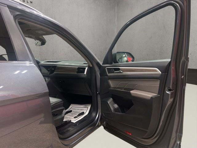 Used 2022 Volkswagen Atlas SEL AWD/4WD image 19