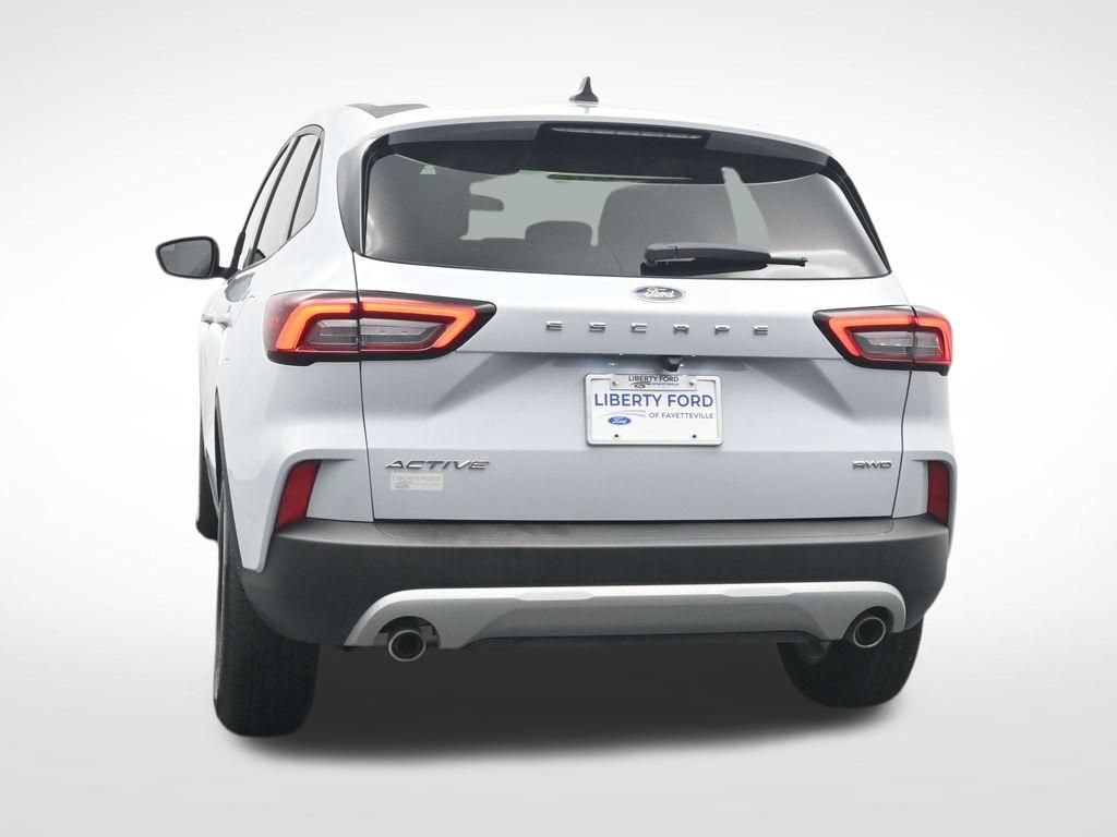 Certified 2025 Ford Escape Active w/ Cold Weather Package AWD/4WD image 9