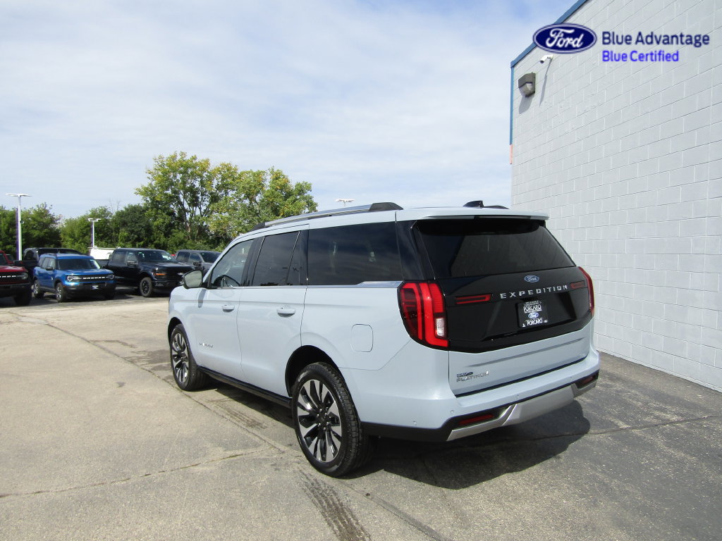 Certified 2025 Ford Expedition Platinum w/ Driver's Package AWD/4WD image 7