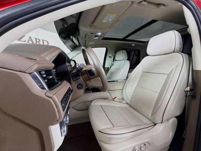 Used 2023 GMC Yukon Denali w/ Advanced Technology Package AWD/4WD image 26