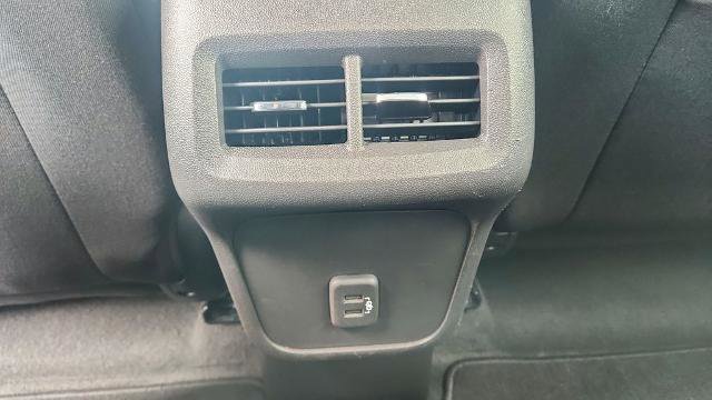 Used 2024 Chevrolet Equinox LT image 29