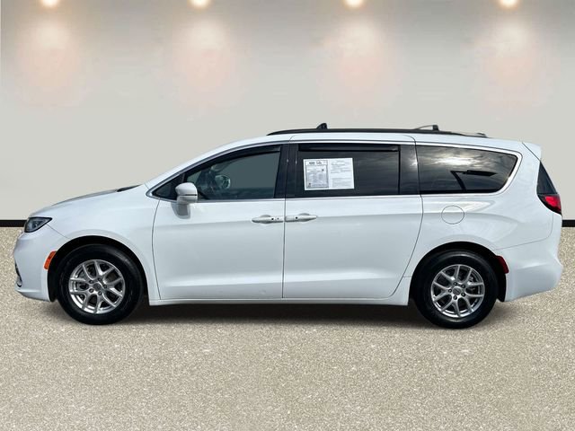 Used 2022 Chrysler Pacifica Touring-L FWD image 8
