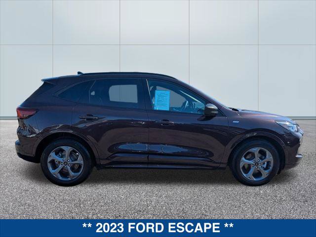 Certified 2023 Ford Escape ST-Line w/ Equipment Group 301A FWD image 6