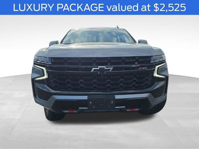 Used 2023 Chevrolet Suburban Z71 w/ Luxury Package AWD/4WD image 3
