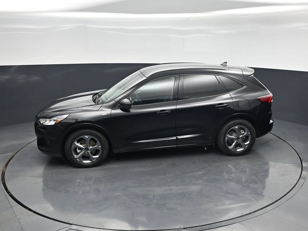 Certified 2023 Ford Escape ST-Line w/ Tech Pack #1 FWD image 37