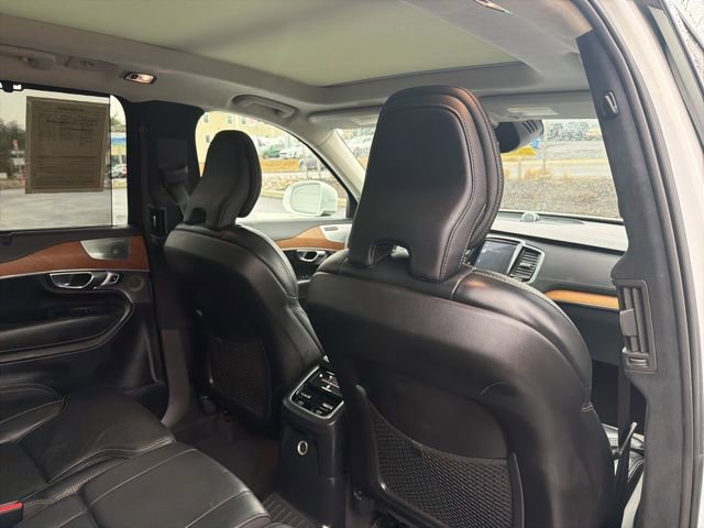 Used 2019 Volvo XC90 T8 Inscription w/ Luxury Package image 32