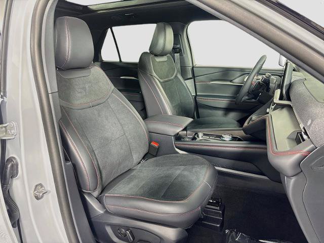 Certified 2026 Ford Explorer ST AWD/4WD image 31