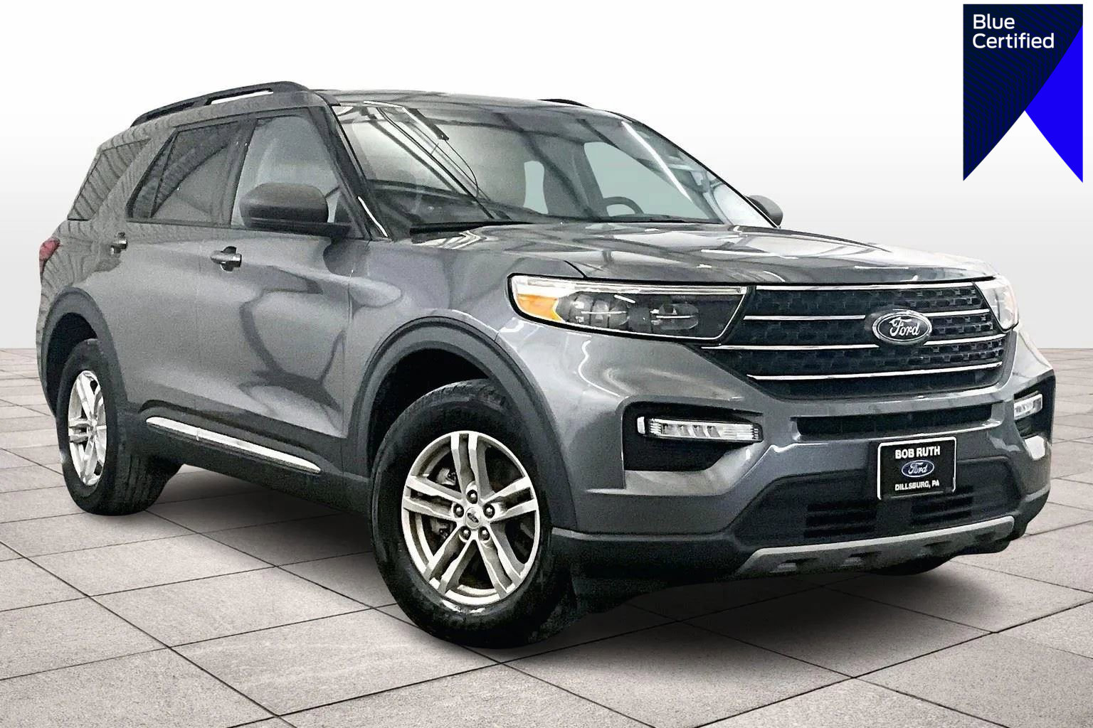 Certified 2022 Ford Explorer XLT w/ Equipment Group 202A image 1