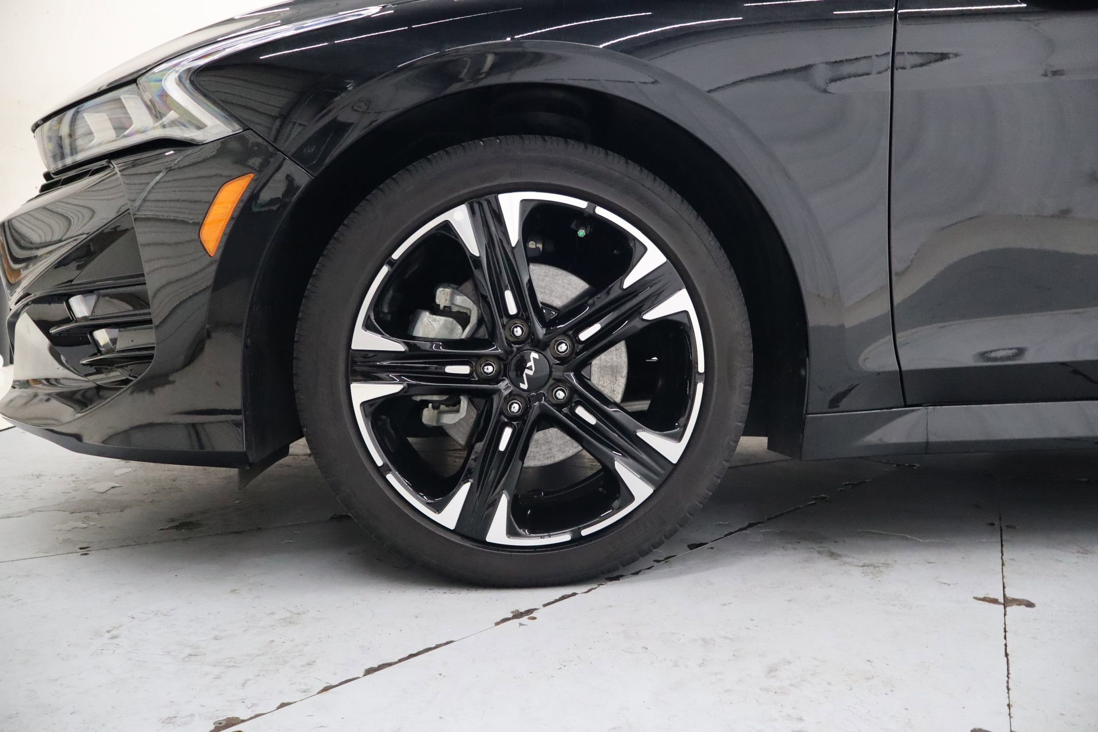 Used 2024 Kia K5 GT-Line image 12