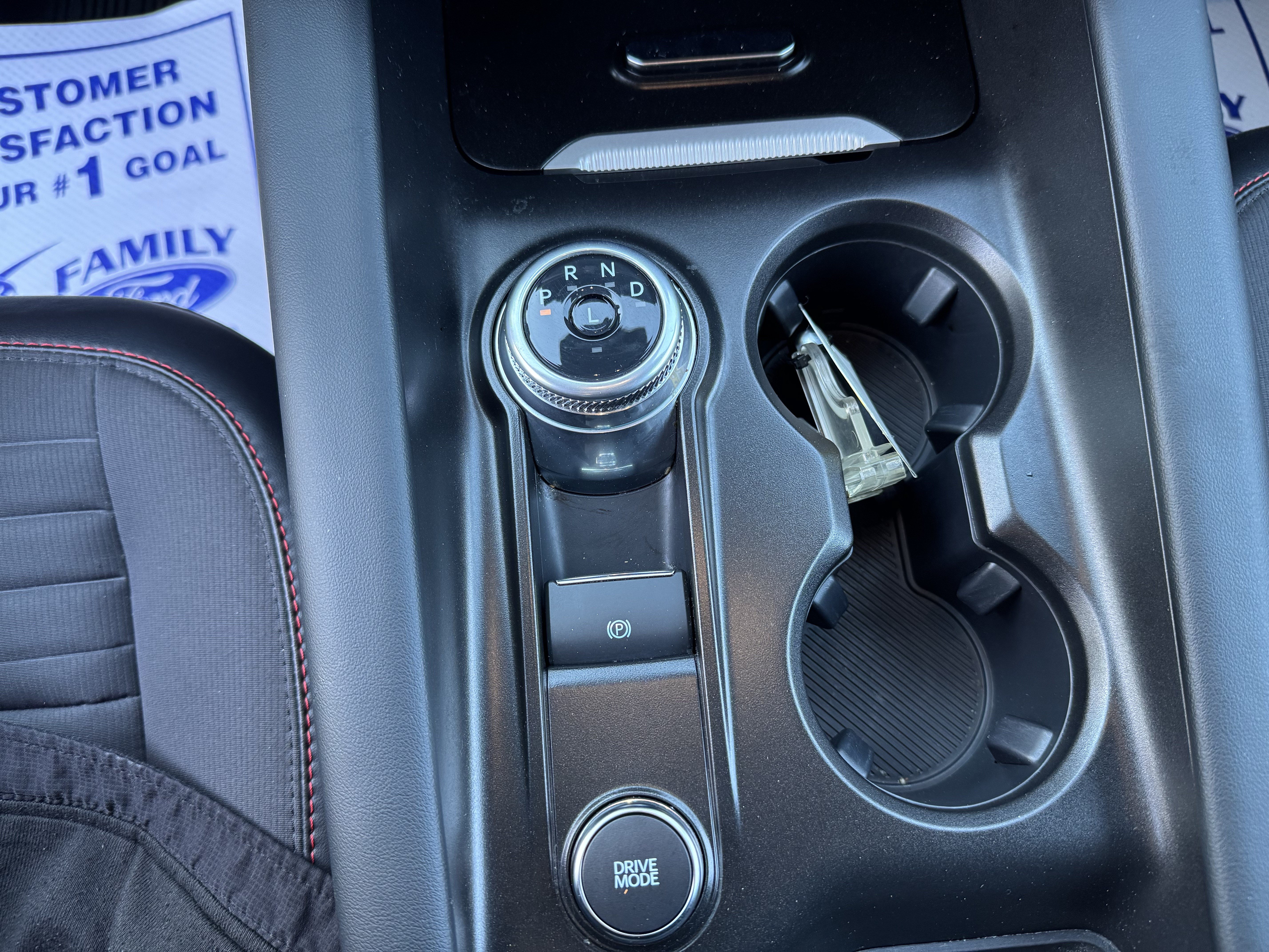 Certified 2025 Ford Explorer ST-Line AWD/4WD image 17