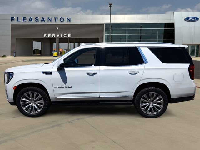 Used 2022 GMC Yukon Denali image 2