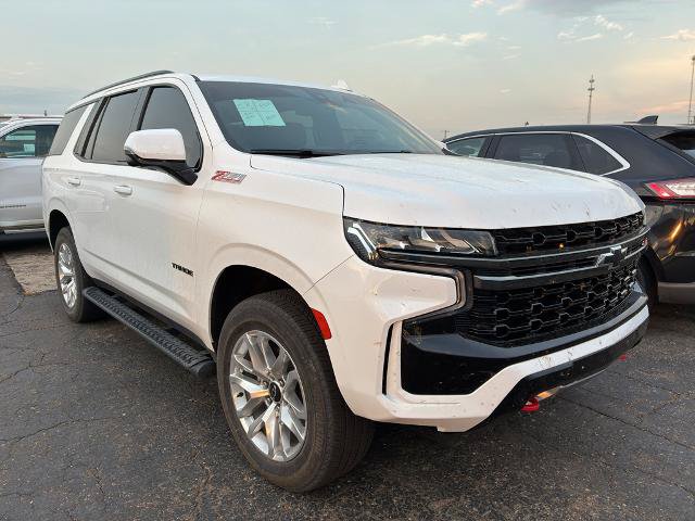 Used 2022 Chevrolet Tahoe Z71 w/ Luxury Package AWD/4WD image 2