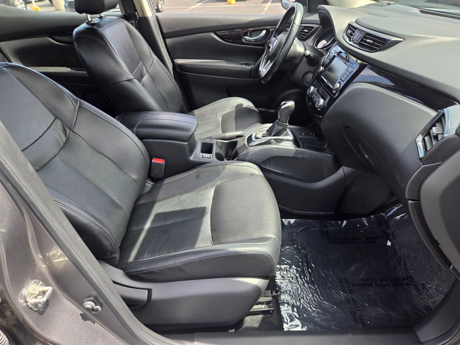 Used 2022 Nissan Rogue Sport SL AWD/4WD image 15