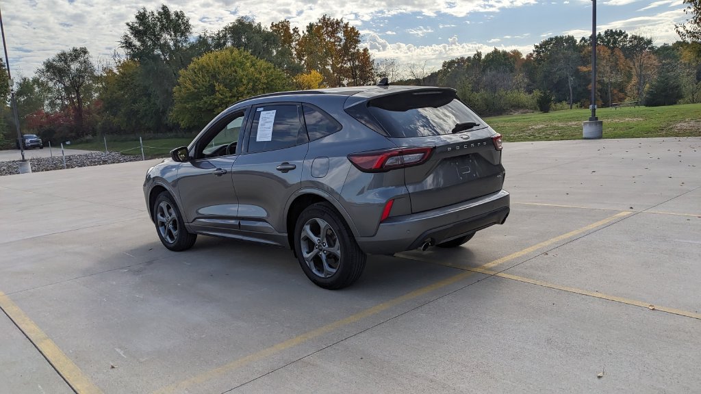 Certified 2024 Ford Escape ST-Line w/ Tech Pack #1 AWD/4WD image 5