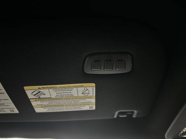 Certified 2022 Ford F150 Platinum w/ Equipment Group 701A High image 32