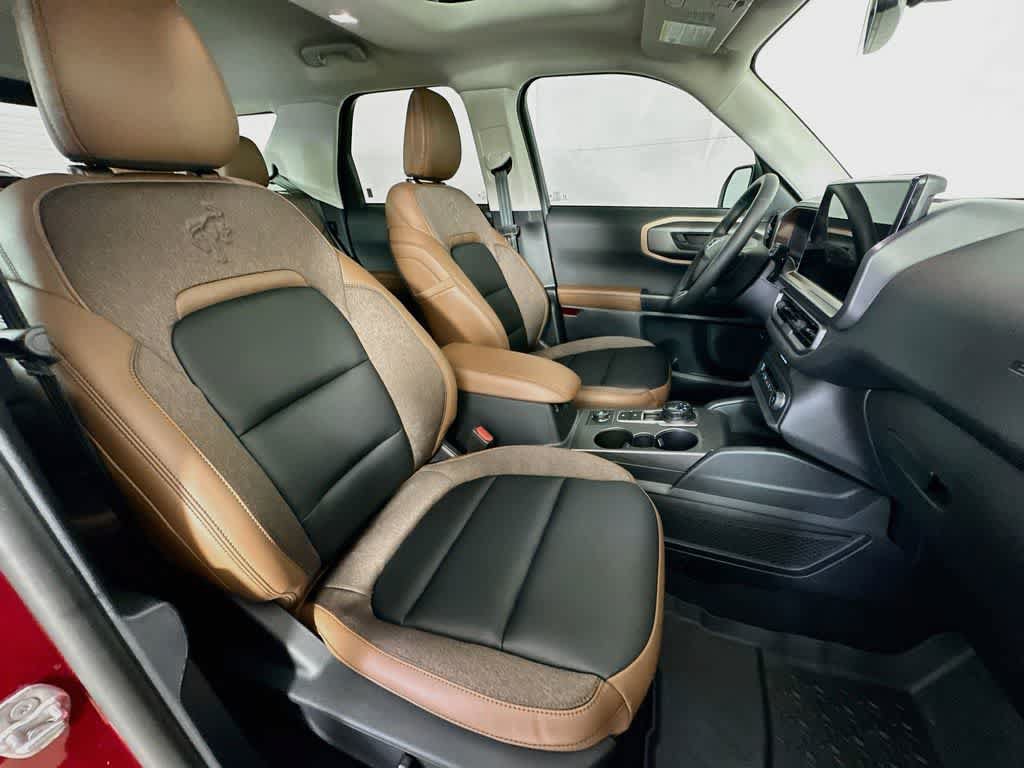 Certified 2025 Ford Bronco Sport Outer Banks w/ Outer Banks Tech Package+ AWD/4WD image 15