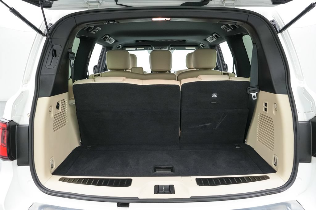 Used 2024 INFINITI QX80 Sensory w/ Cargo Package AWD/4WD image 24