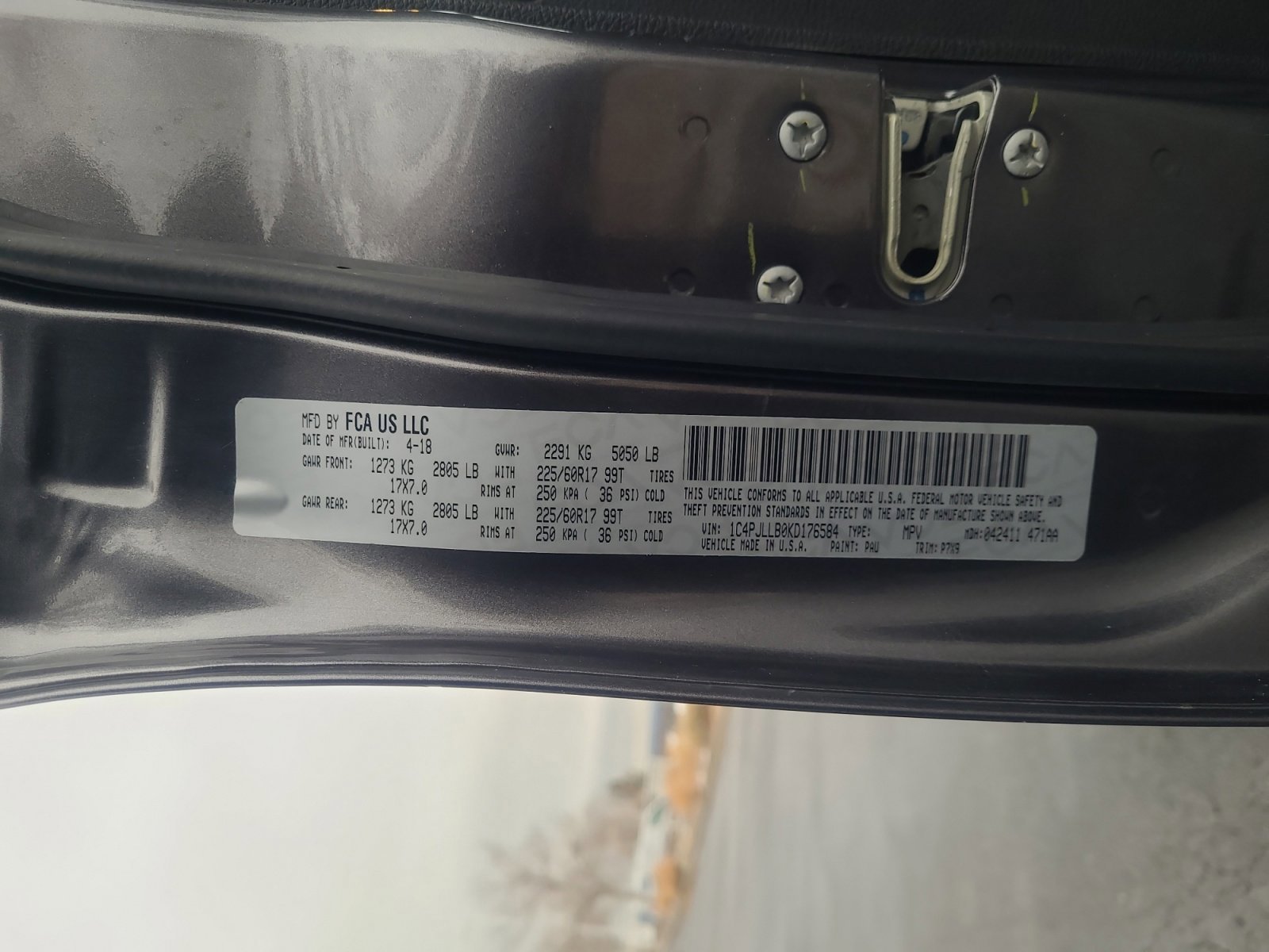 Used 2019 Jeep Cherokee Latitude Plus image 25