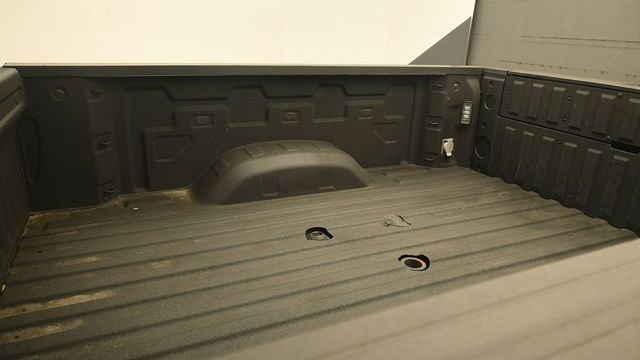 Used 2024 Chevrolet Silverado 2500 High Country w/ High Country Premium Package AWD/4WD image 10