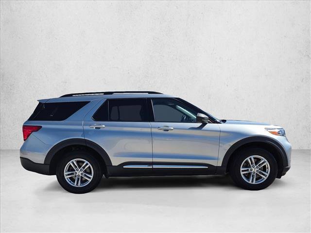 Certified 2020 Ford Explorer XLT w/ Comfort Package AWD/4WD image 4