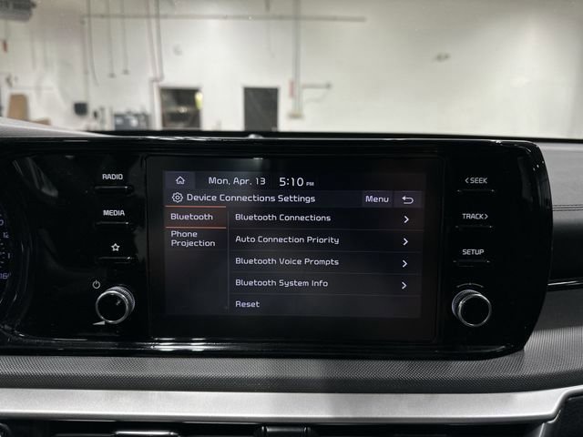 Used 2023 Kia K5 LXS image 29