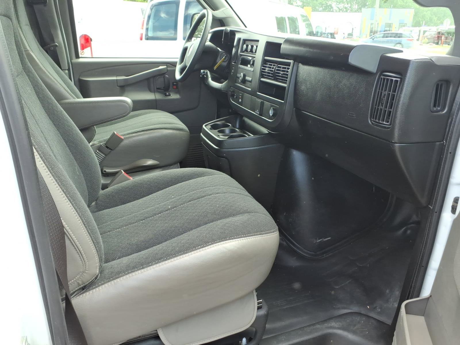 Used 2024 Chevrolet Express 2500 w/ Driver Convenience Package RWD image 19
