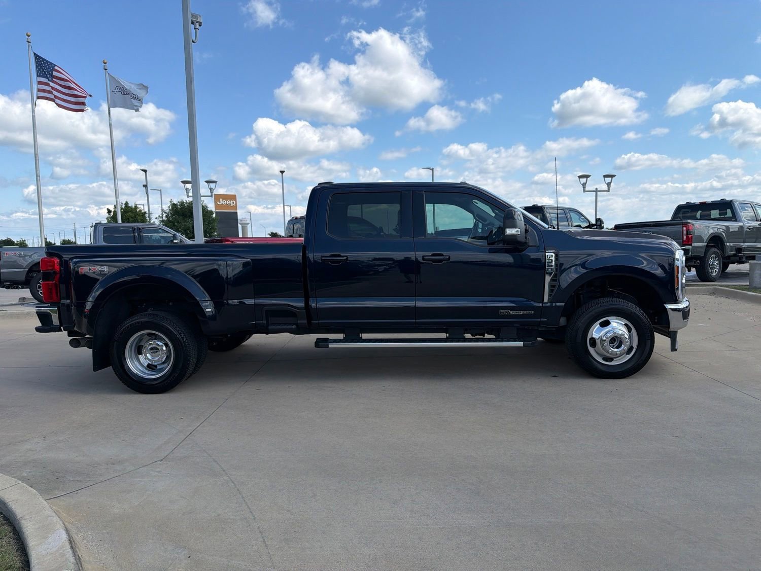 Certified 2024 Ford F350 Lariat w/ FX4 Off-Road Package AWD/4WD image 6