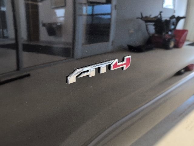 Used 2022 GMC Acadia AT4 image 12