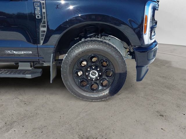 Certified 2025 Ford F350 Lariat w/ Black Appearance Package AWD/4WD image 14
