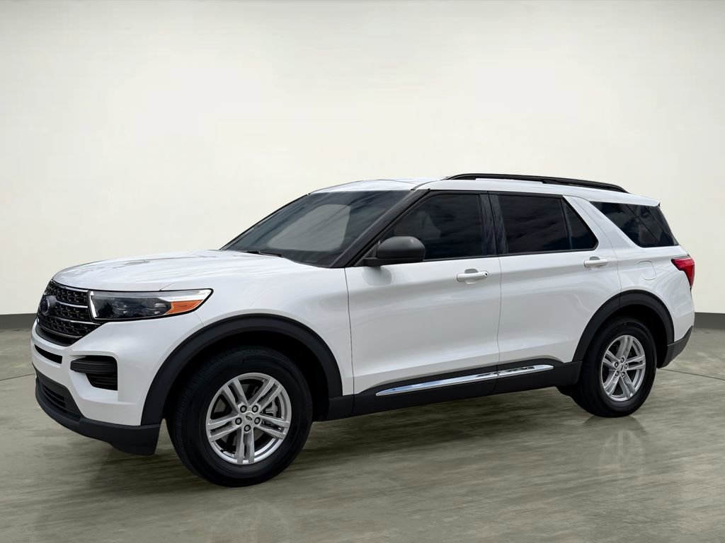 Certified 2023 Ford Explorer XLT RWD image 2