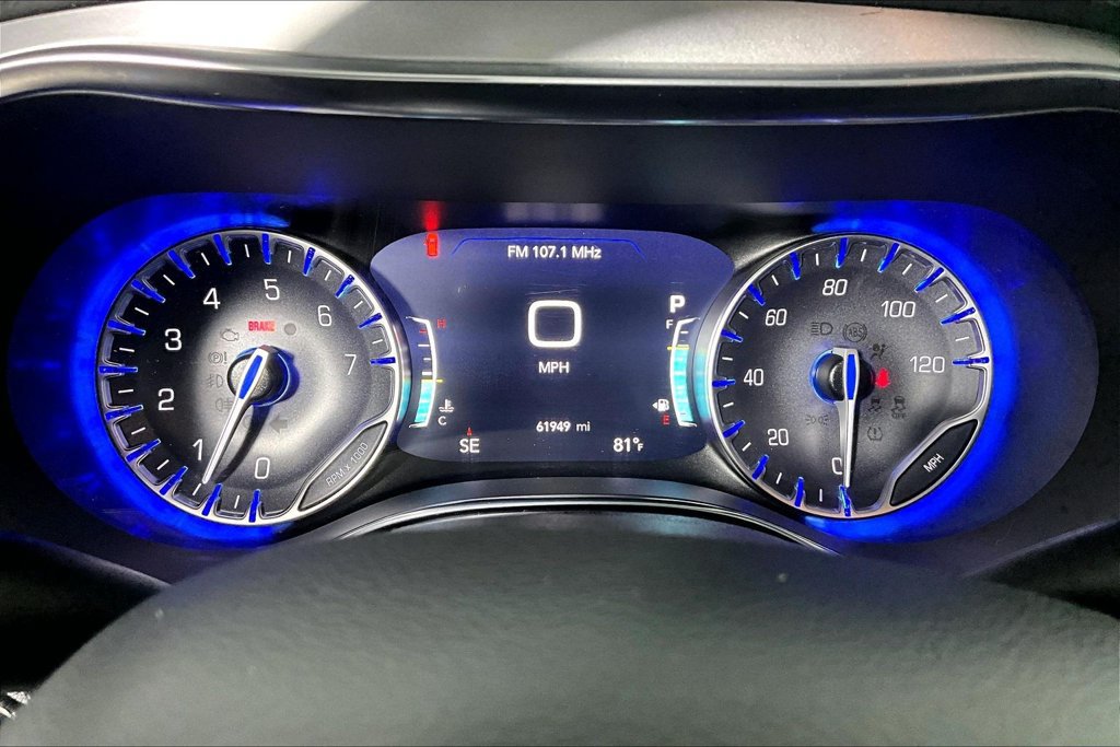 Used 2025 Chrysler Pacifica Limited FWD image 20