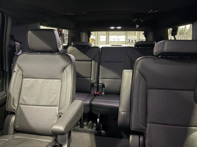 Used 2023 GMC Yukon XL Denali w/ Denali Reserve Package image 25