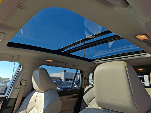 Used 2020 Toyota Highlander Platinum AWD/4WD image 17