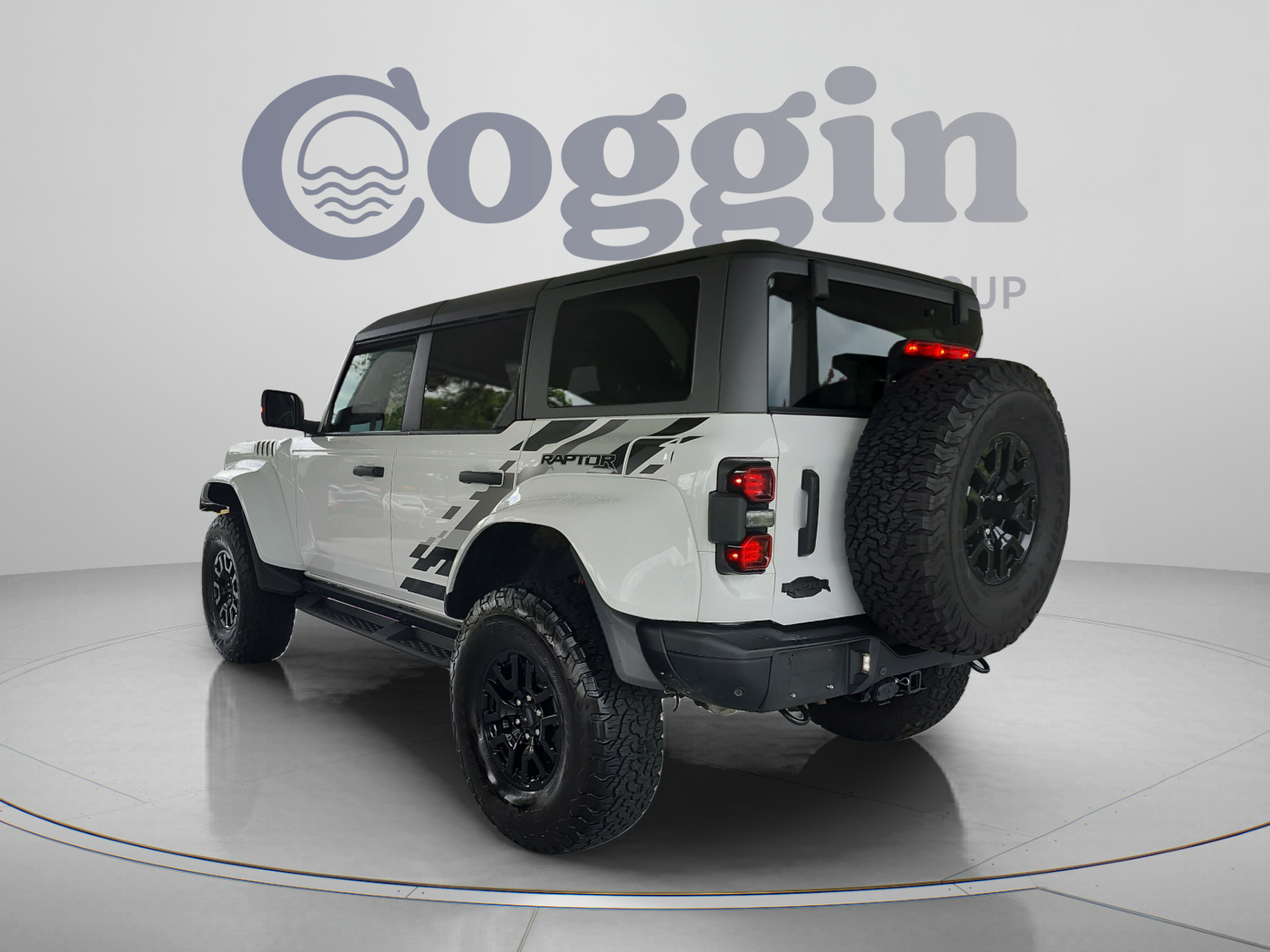 Certified 2024 Ford Bronco Raptor w/ Interior Carbon Fiber Pack 6 AWD/4WD image 3