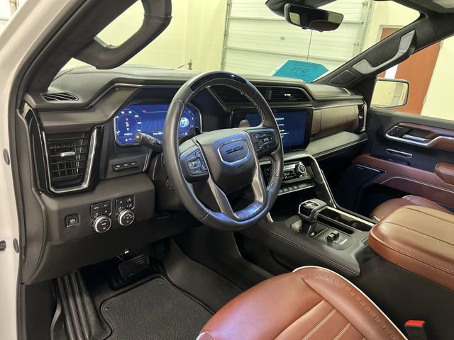 Used 2025 GMC Sierra 1500 Denali Ultimate image 12