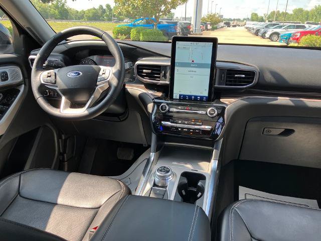 Certified 2024 Ford Explorer Limited w/ Limited Technology Package AWD/4WD image 23