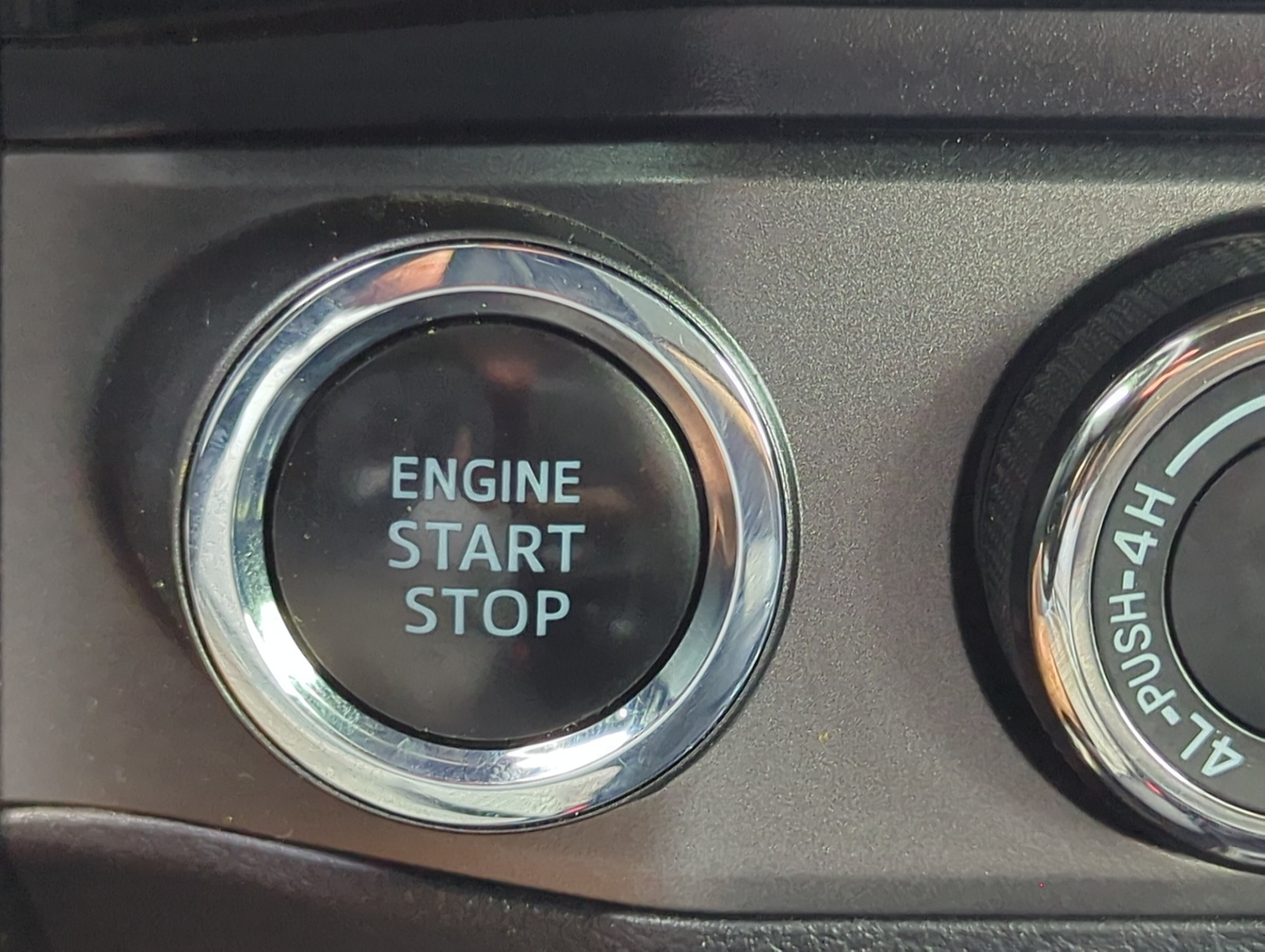 Used 2018 Toyota Tacoma TRD Off-Road AWD/4WD image 25