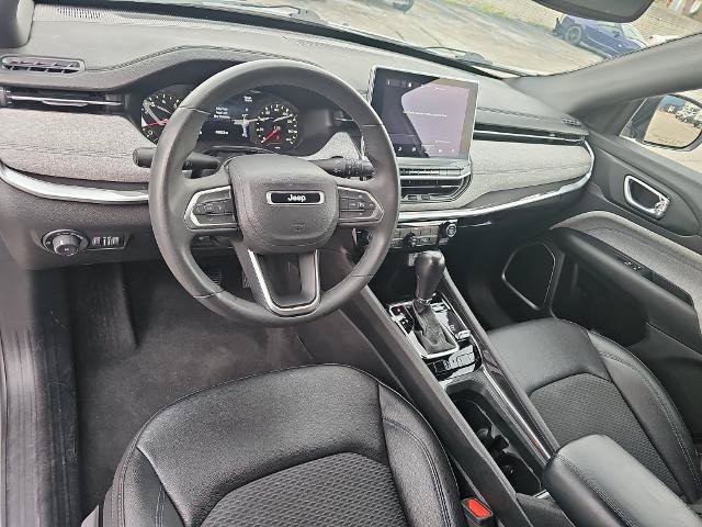 Used 2024 Jeep Compass Latitude AWD/4WD image 15