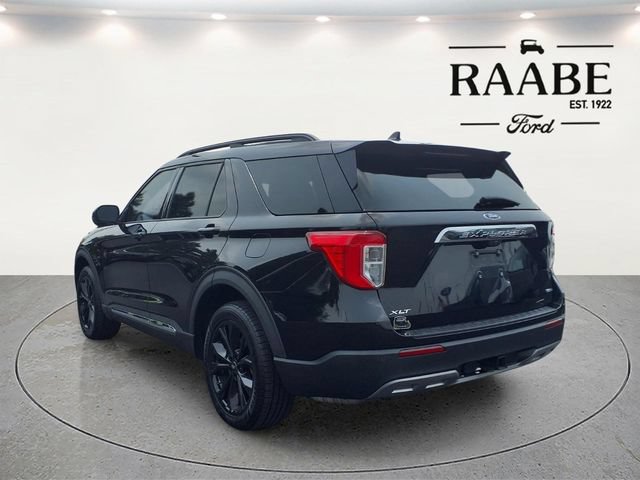 Certified 2020 Ford Explorer XLT w/ Equipment Group 202A AWD/4WD image 5