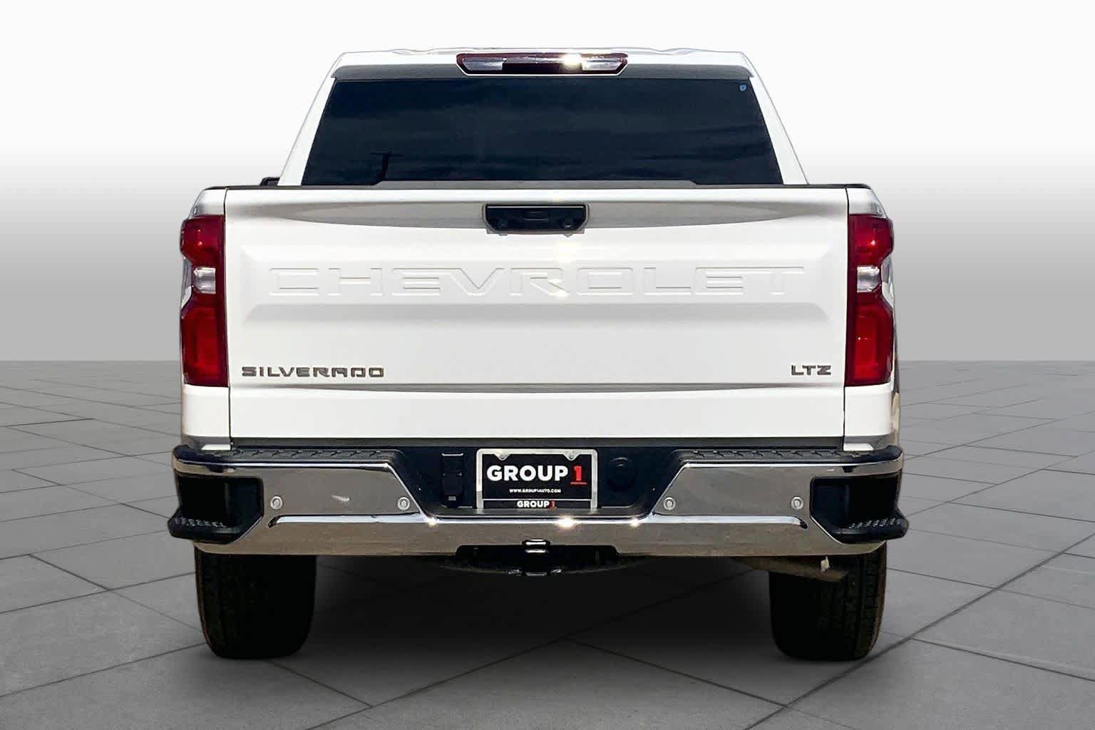 Used 2025 Chevrolet Silverado 1500 LTZ AWD/4WD image 5