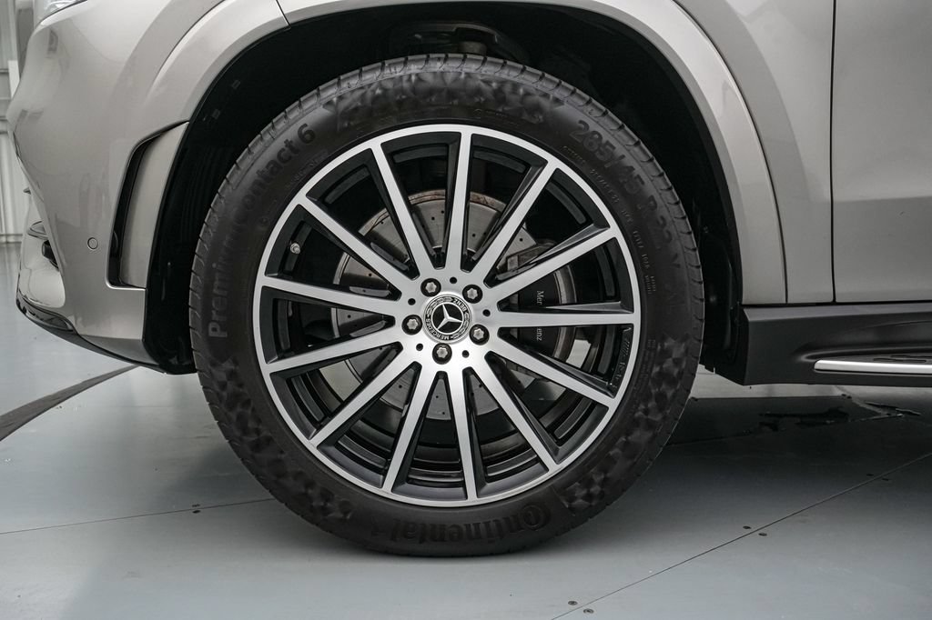 Used 2022 Mercedes-Benz GLS 450 4MATIC image 11