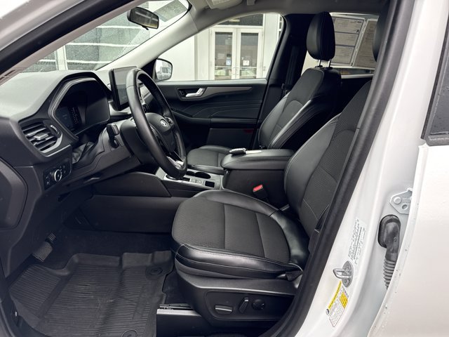 Certified 2023 Ford Escape SE FWD image 12