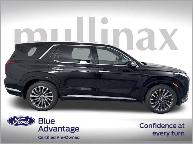 Used 2024 Hyundai Palisade Calligraphy image 2