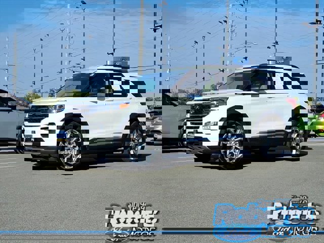 Certified 2022 Ford Explorer XLT w/ Equipment Group 202A