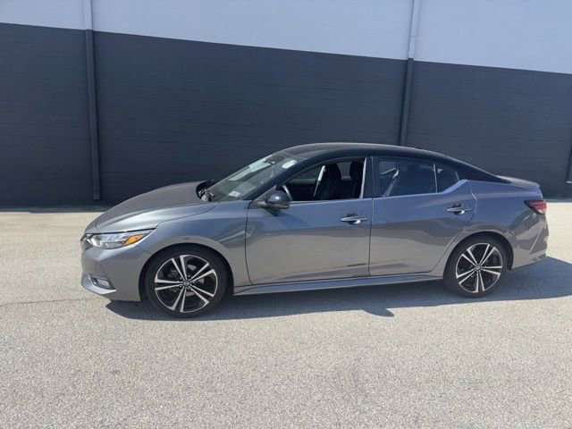 Used 2021 Nissan Sentra SR FWD image 1