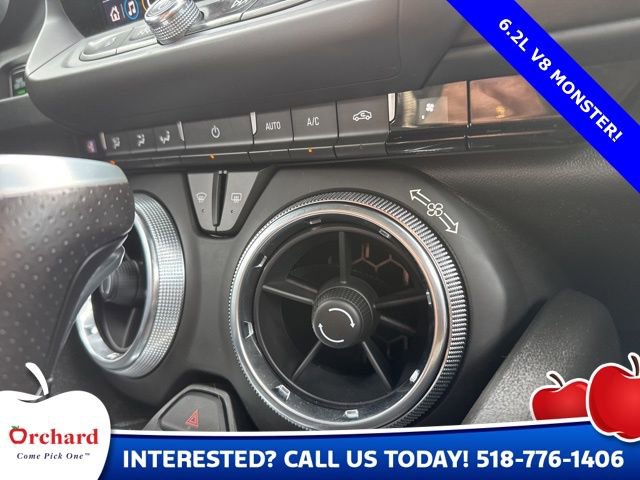 Used 2021 Chevrolet Camaro LT w/ Technology Package image 24