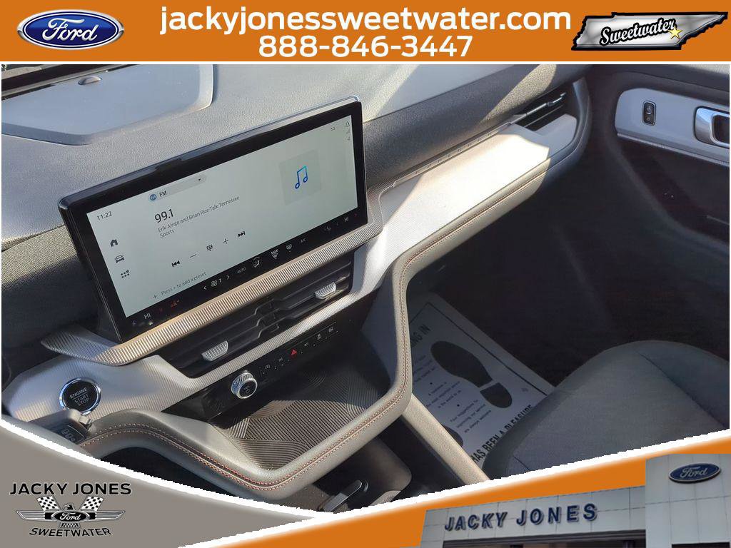 Certified 2025 Ford Explorer Active image 18