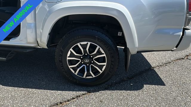 Used 2023 Toyota Tacoma TRD Sport AWD/4WD image 19