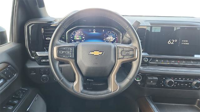 Used 2024 Chevrolet Silverado 3500 High Country w/ High Country Premium Package image 32